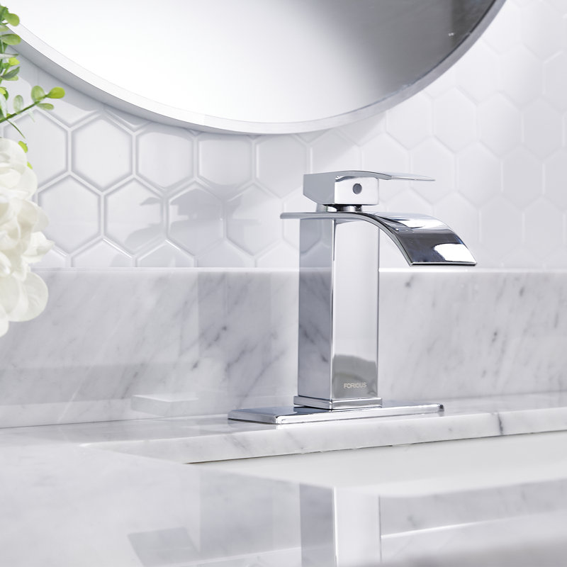Single-Hole Single-handle Bathroom Faucet with Drain Assembly, Chrome