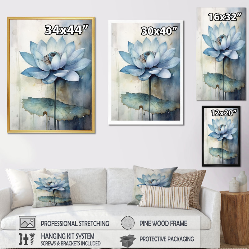 Timeless Lotus Saphire I - salon d'art mural Lotus, Cadre flottant doré, H 44 po x l 34 po x P 1,5 po