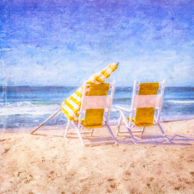 «Sunshine Yellow Beach Chairs» par Graffitee Studios, impression sur toile tendue