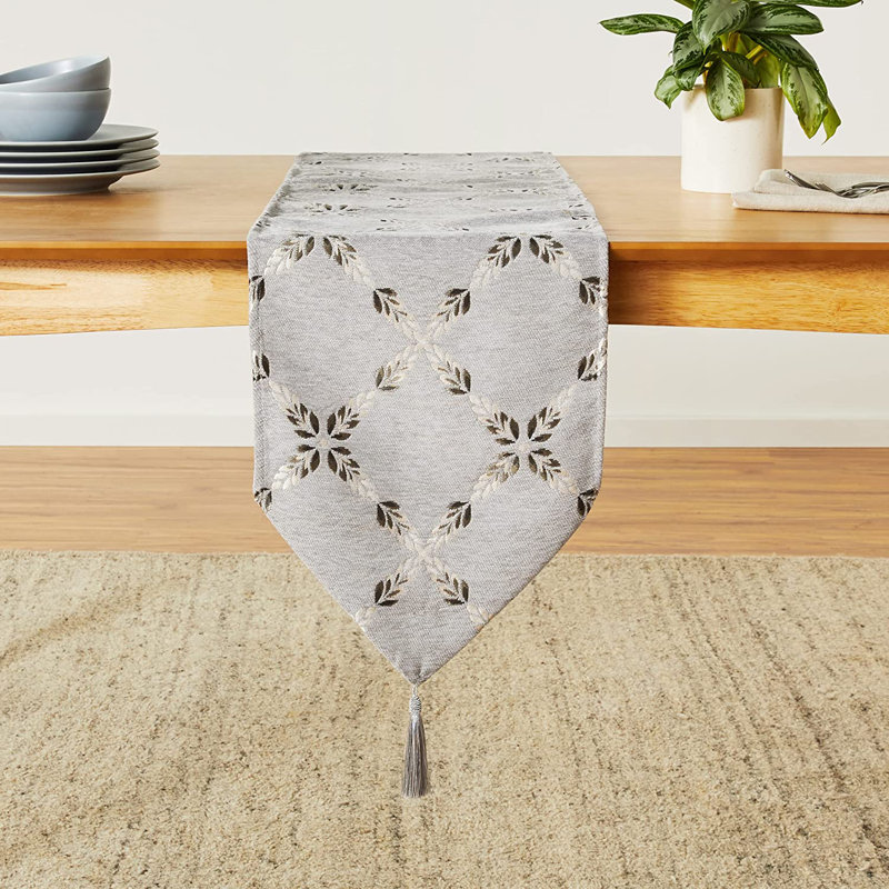 Chemin de table géométrique, Argent