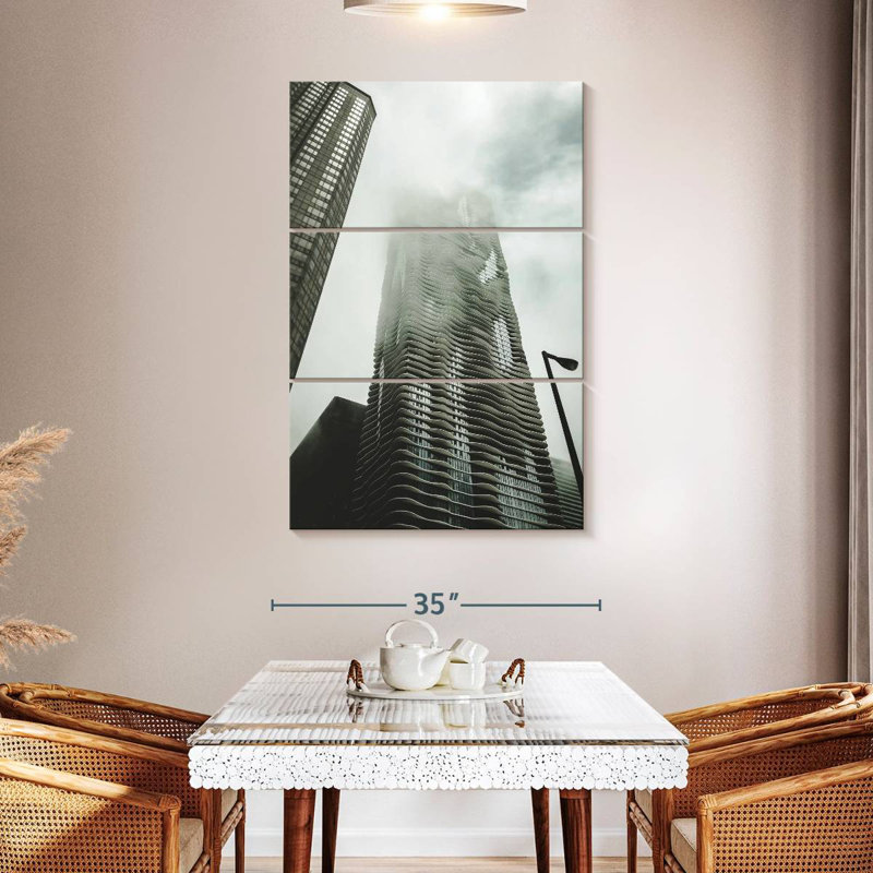 Lilie Chicago Skyscraper, 50" H x 32" W