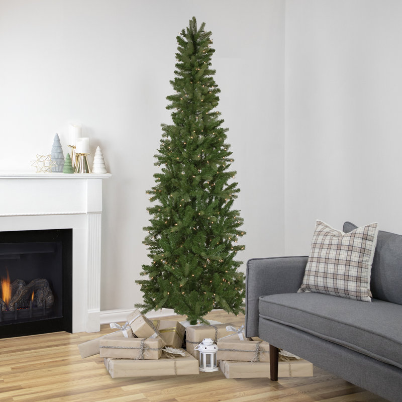 Sapin de Noël artificiel 7,5 pi pré-éclairé avec lumières Wicklow Noble
