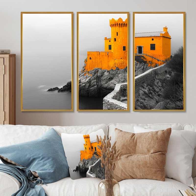 Ensemble d'art mural «Fortress I» - Fortress, Toile avec cadre flottant or, H 32 po x l 48 po x P 1 po