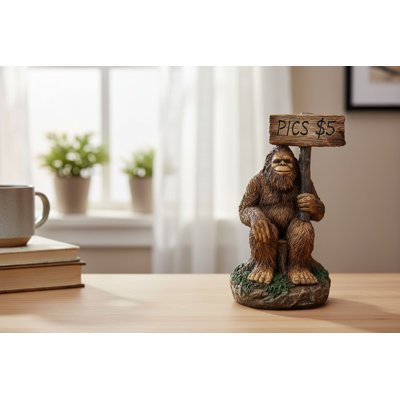 Collectible Bigfoot Photo Op
