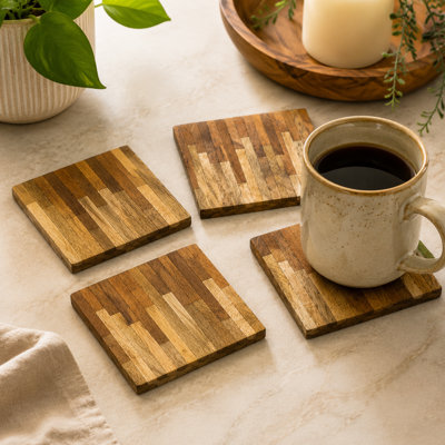 Ensemble de 4 sous-verres en bois fabriqués à la main à deux tons 