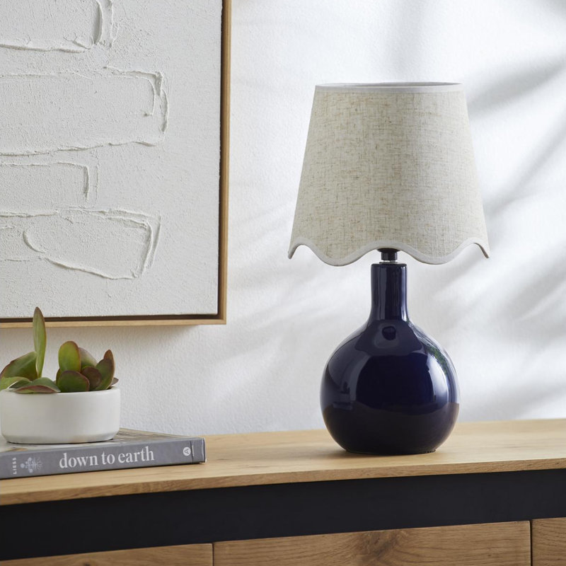 Lampe de table Maura, Marine, Beige, H 15 po x l 9 po x P 9 po