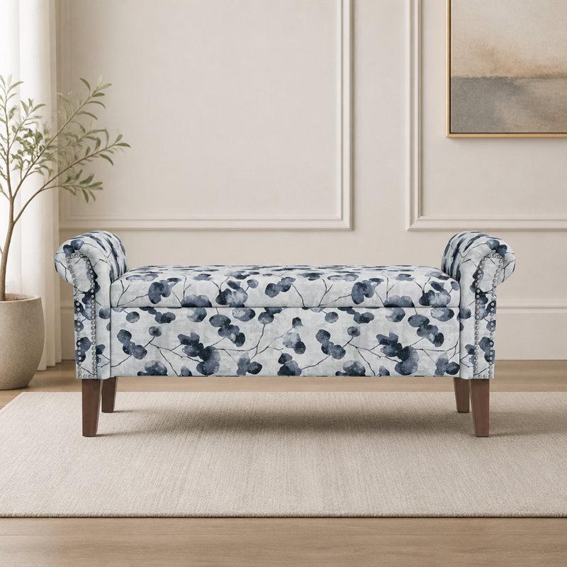 Repose-pieds avec rangement traditionnel avec accoudoirs roulés et garniture étain