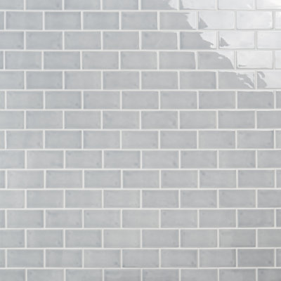 Bond Tile Divine Subway 3" x 6" Glass Tile (32 Pieces 4.16 Sq. Ft. / Case)