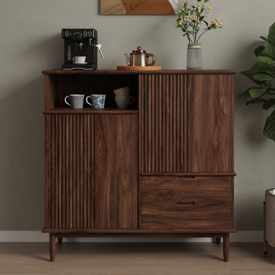 Buffet entièrement en bois massif