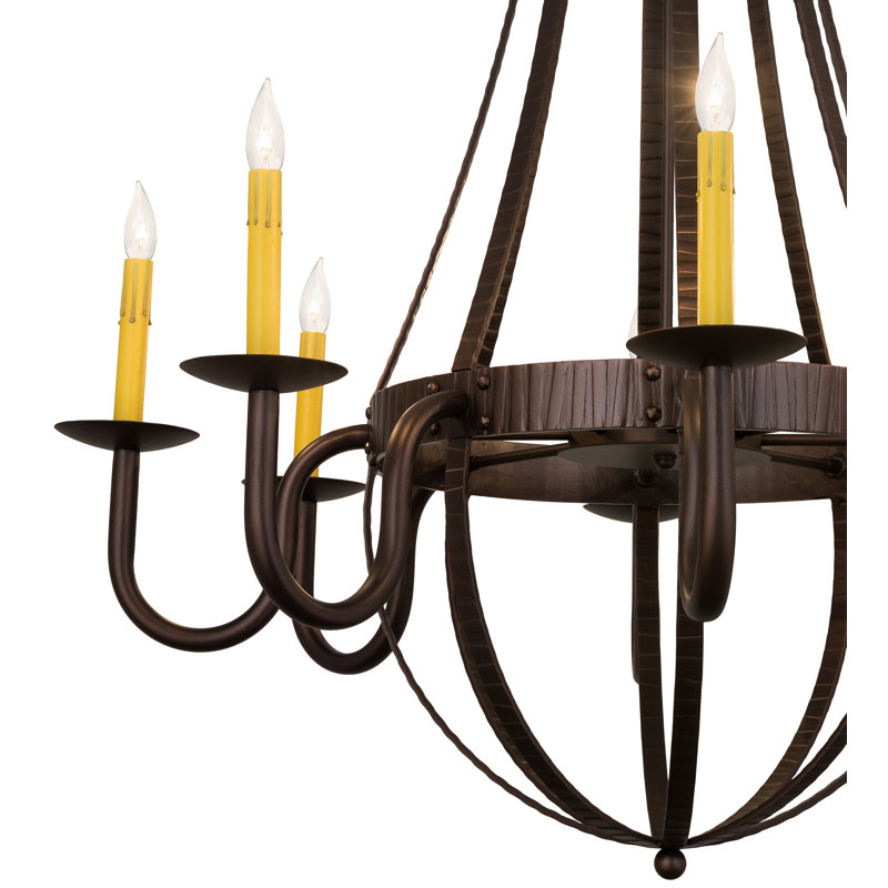Highlandville 8 - Light Chandelier