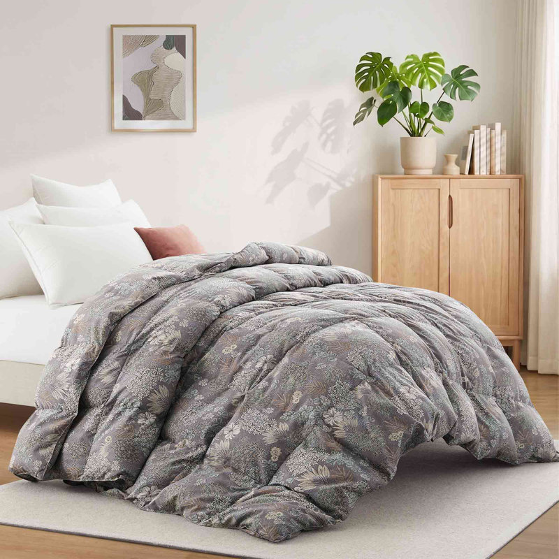 Couette en duvet d'oie toutes saisons Iftekar, Motif floraux gris, Très grand californien