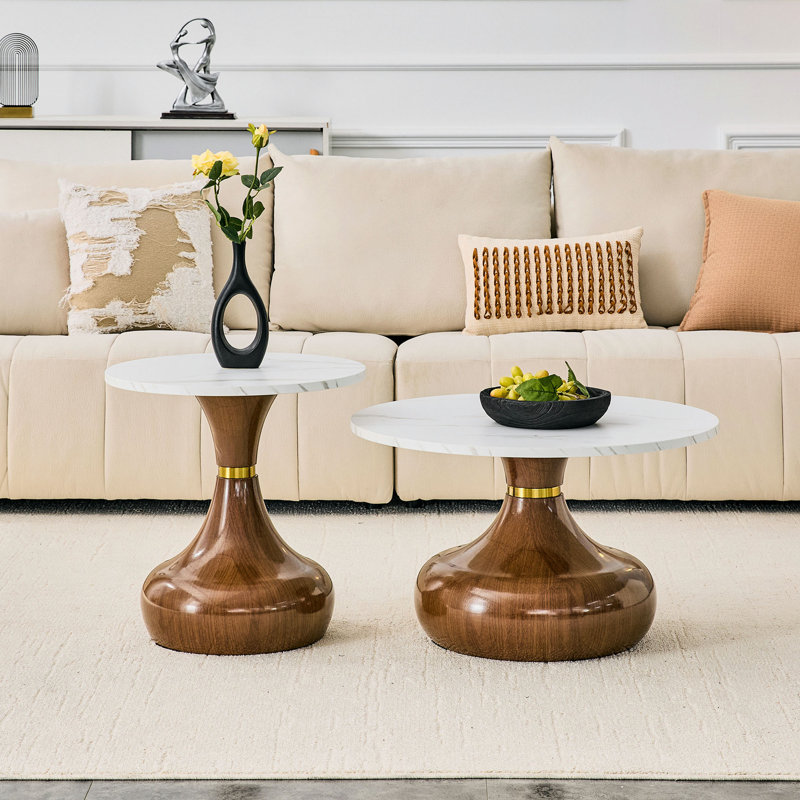 Ensemble de deux tables basses gigognes en forme de gourde, alliant luxe et prix abordable. Plateau en MDF à motif de marbre blanc et piètement imprimé par transfert thermique. Parfait pour le salon et la salle à manger.