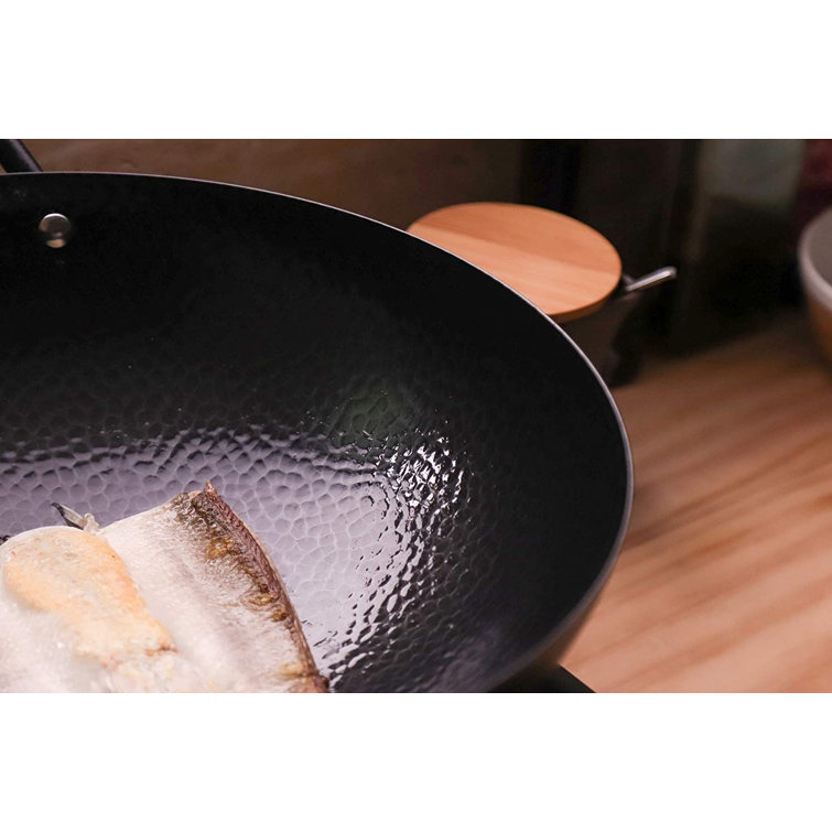Babish Skillet, Pre-Seasoned, Cast Iron, Color Sleeve, 12 Inches