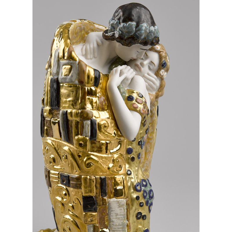 The Kiss Figurine