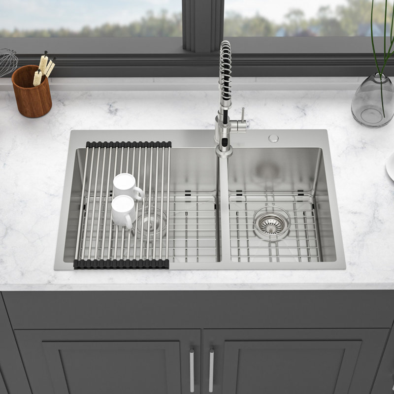 Évier de cuisine à double cuve en acier inoxydable de calibre 16 T304 de 33 po x 22 po x 10 po à double cuve 60/40, conception à tablier avant, écoulement d'eau en forme de X pour un drain en douceur, coin arrondi R10 plus d'espace, revêtement et rembourrage,