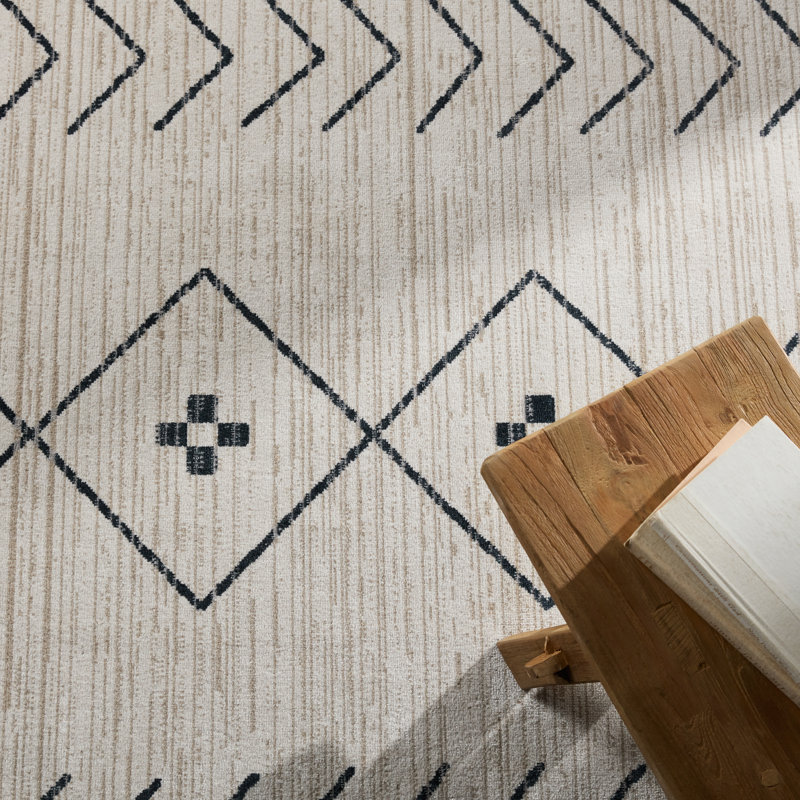Phoebe Machine WashableGeometric Area Rug in Cream/Dark Slate, Rectangle 5'3" x 8'