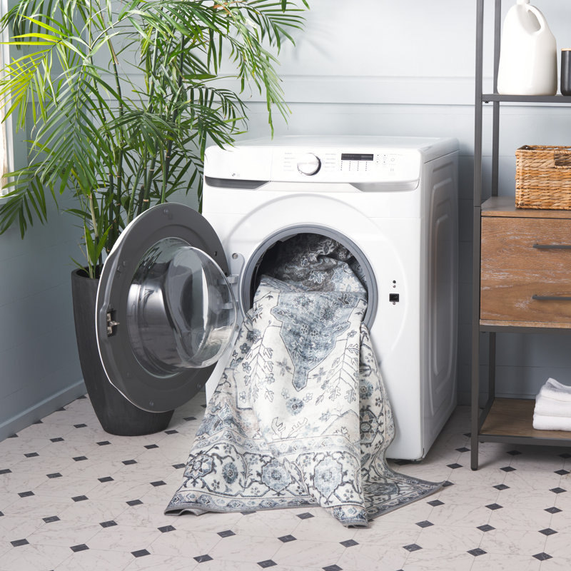 Mikali Performance Machine Washable Oriental Rug, Round 4'