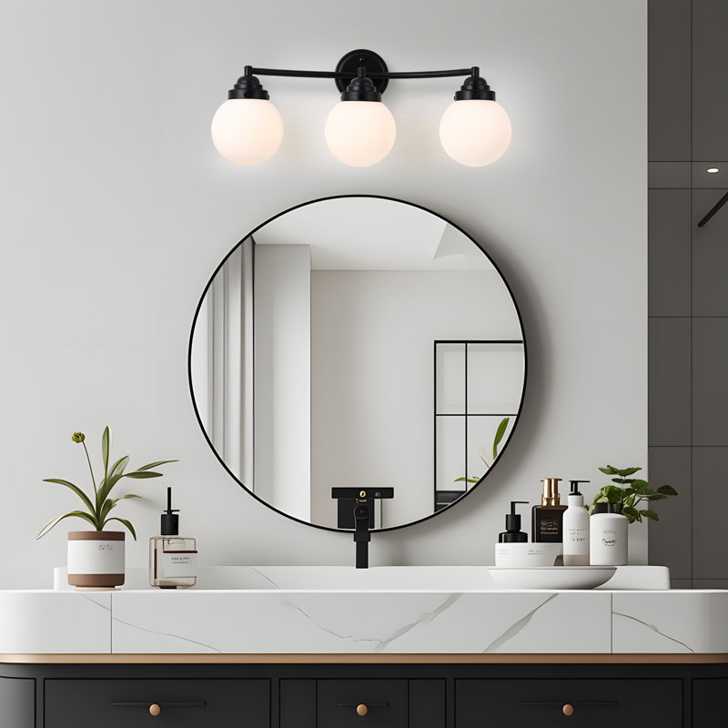Éclairage pour meuble-lavabo noir à intensité variable Koketa, H 10,3 po x l 25,8 po x P 7,9 po, Trois lumières