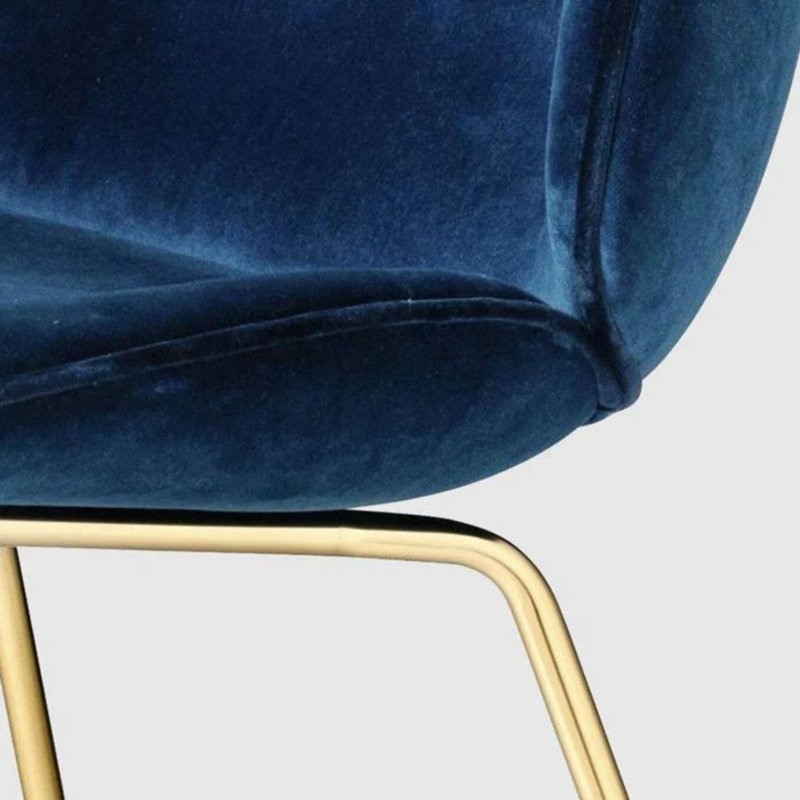 Chaise en velours moscou, Bleu