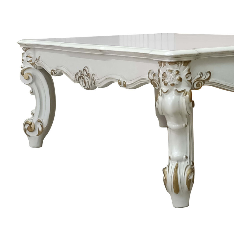 Table basse avec perle antique