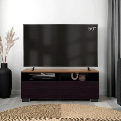 Meuble télé en wengé et chêne naturel avec porte et rangement ouvert