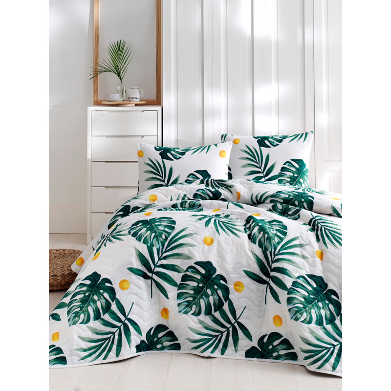 Apison Floral Bedspread with Pillowcases Included