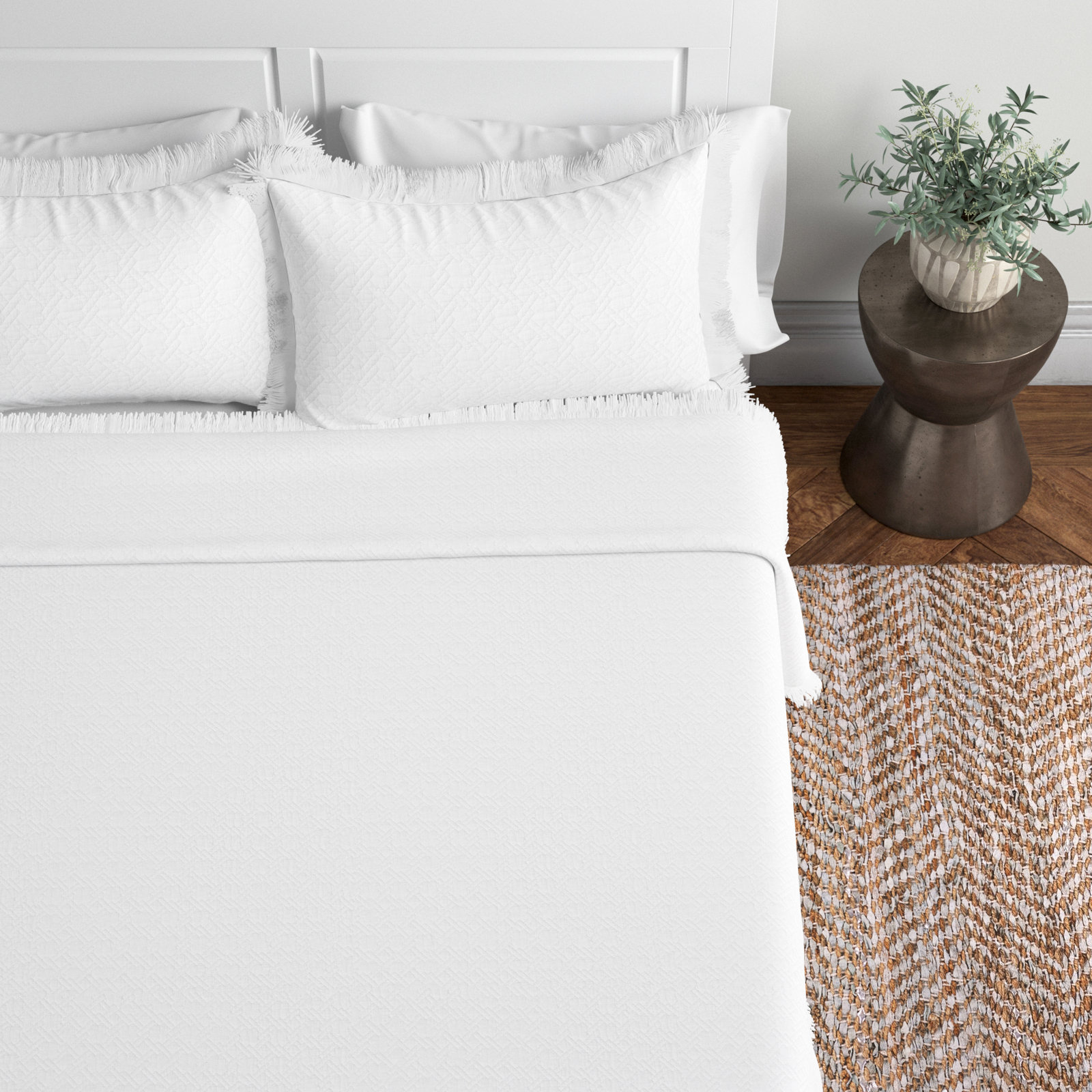 Marcine Standard Cotton Quilt Set, Full/Queen Quilt + 2 Shams, White