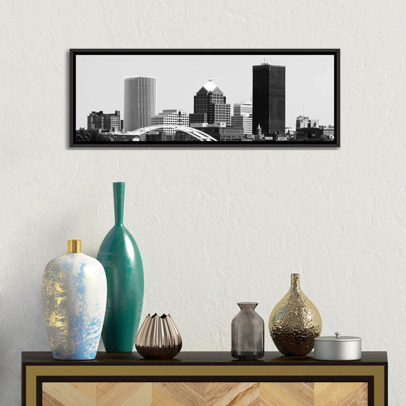 « rochester horizon cityscape », reproduction de photo sur toile, H 12 po x l 36 po x P 1,5 po, Cadre noir