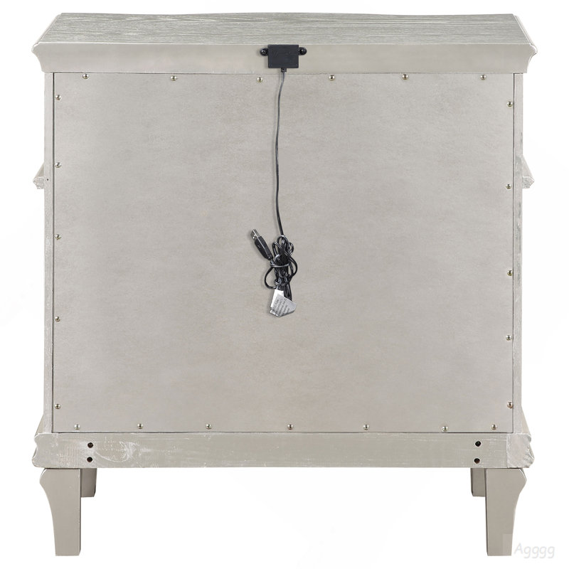 Evangeline Silver Oak 3-Drawer Nightstand