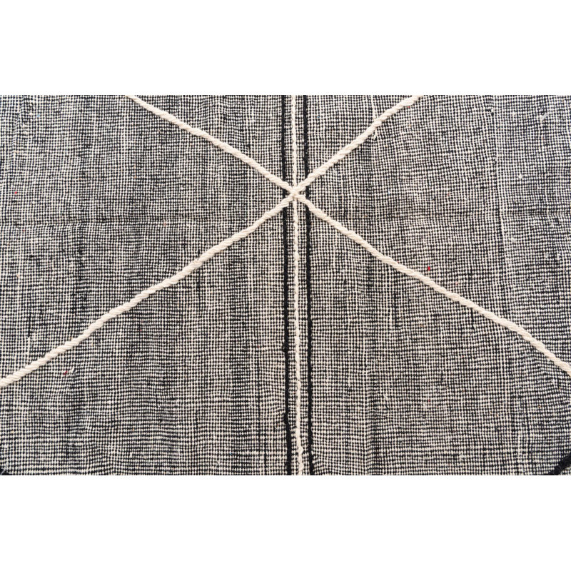 Tapis noir et blanc Odle