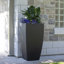 Grand pot à fleurs avec arrosage automatique 32 pouces Mayne Kobi-607791431-624207238