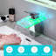 Robinet de salle de bain moderne avec DEL: bec de cascade à changement de couleur 3, fixation sur le comptoir, un trou, évier contemporain à mélange d'eau chaude et froide