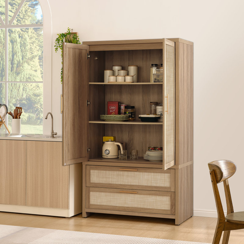 Armoire 70 po H 70,86 po en rotin d'inspiration bohémienne, Chêne caramel