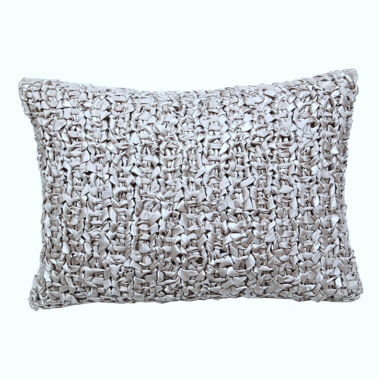 https://assets.wfcdn.com/im/86724621/resize-h755-w755%5Ecompr-r85/3255/32552302/Ribbon+Knit+Pillow.jpg