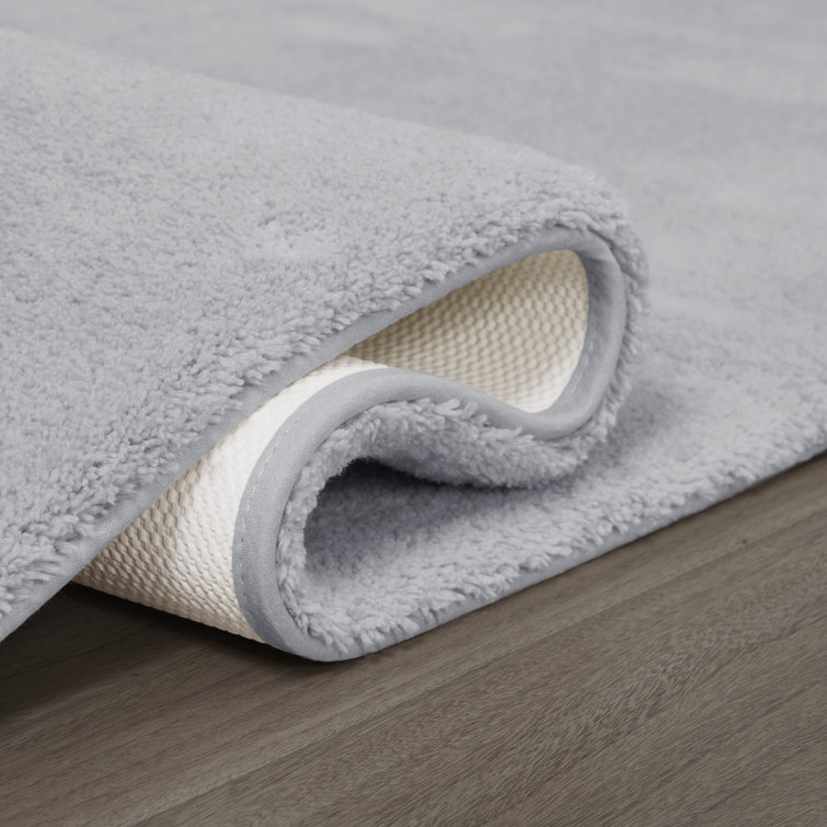 Marshmallow Quick Dry Microfiber Bath Rugs by Madison Park Signature
