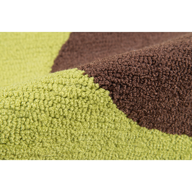 2' x 3' Green Avocado Shaped Tufted Synthetic Rug