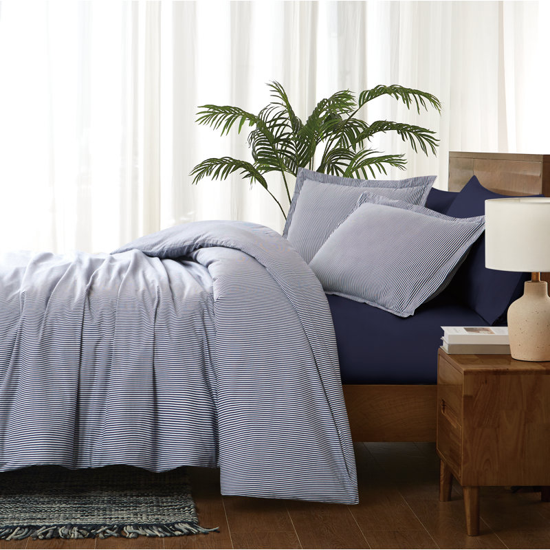 Brooklyn Loom Pinstripe Duvet Cover Set, King Duvet Cover + 2 King Shams, White/Navy
