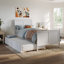 Lit plateforme en bois massif Fitzsimmons avec pied de lit et gigogne assortis
