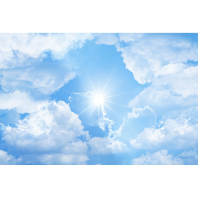 Soleil à travers l'exposition multiple de nuages par Ooyoo