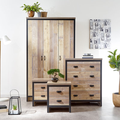 Mission Creek Piece Bedroom Set