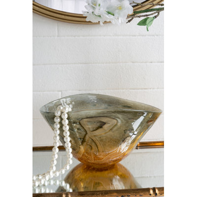 Bol en verre asymétrique 12 x 8,5 x 6 po avec finition dégradée noire et ambre