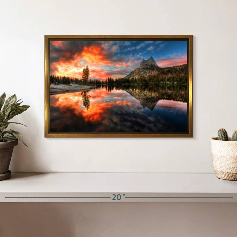 Coucher de soleil au parc Yosemite, Cadre flottant doré, 13 po x 9 po