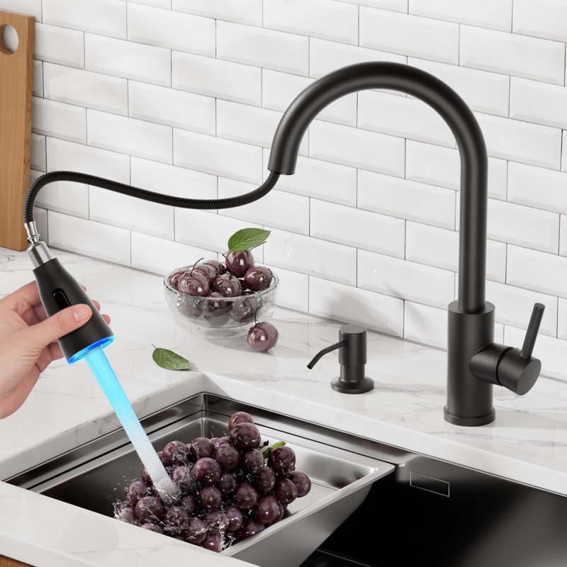 Robinet de cuisine à DEL avec distributeur de savon et pulvérisateur rétractable