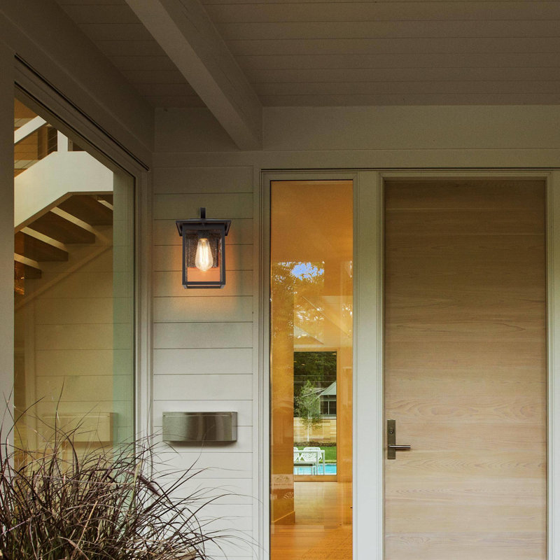 Dekotah Wall Light