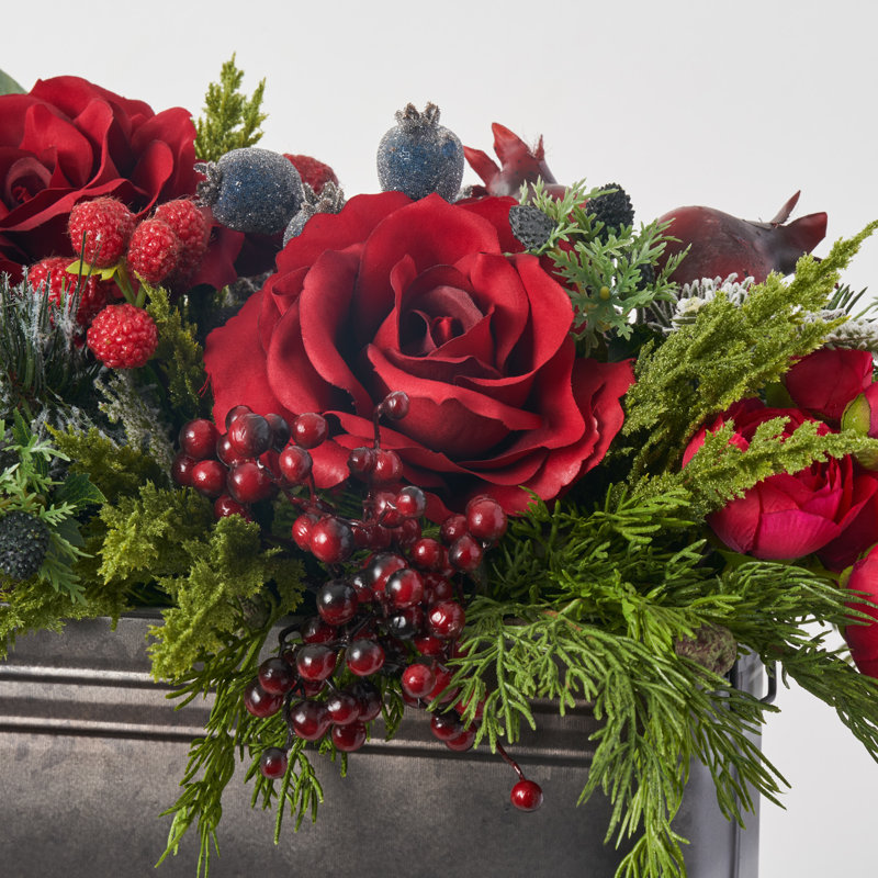Arrangement floral de roses en pot