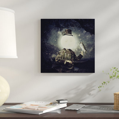 «Lady Moon» par Paula Belle Flores, impression sur toile tendue sur châssis