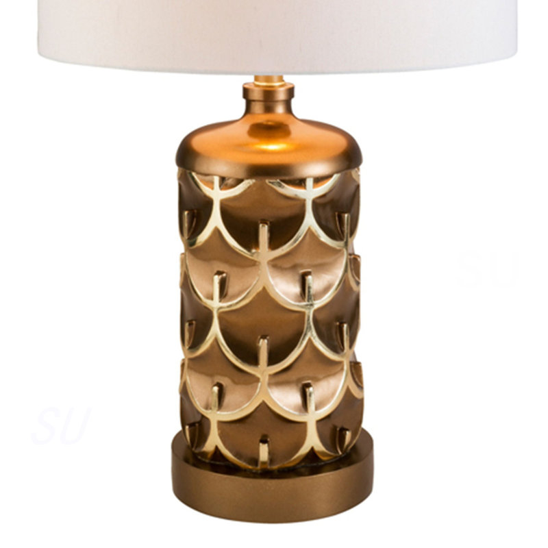 Lampe de table 28,5 po en polyrésine «Mystic Owl» avec finition dorée