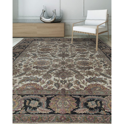 Hand Knotted Wool Oriental Area Rug