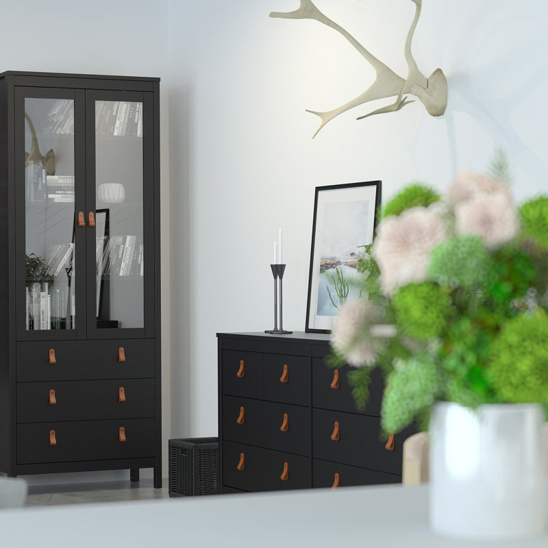 Finnmark 159.4cm W 8 - Drawer Chest of Drawers, Black