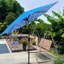 Parasol 9 pi avec abat-jour de patio, motif + auvent bleu, forme hexagonale de l'auvent, poteau à grain noir argenté, inclinaison à bouton-poussoir, système de levage à manivelle, évent, jardin et protection Upf 40+